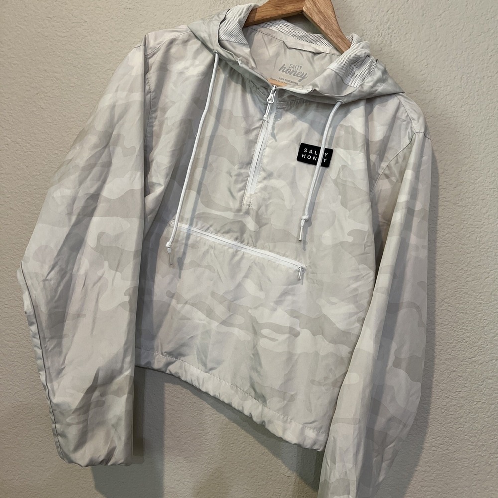 Salty Honey Windbreaker Cropped  WHITE CAMO Soft Womans X-LARGE